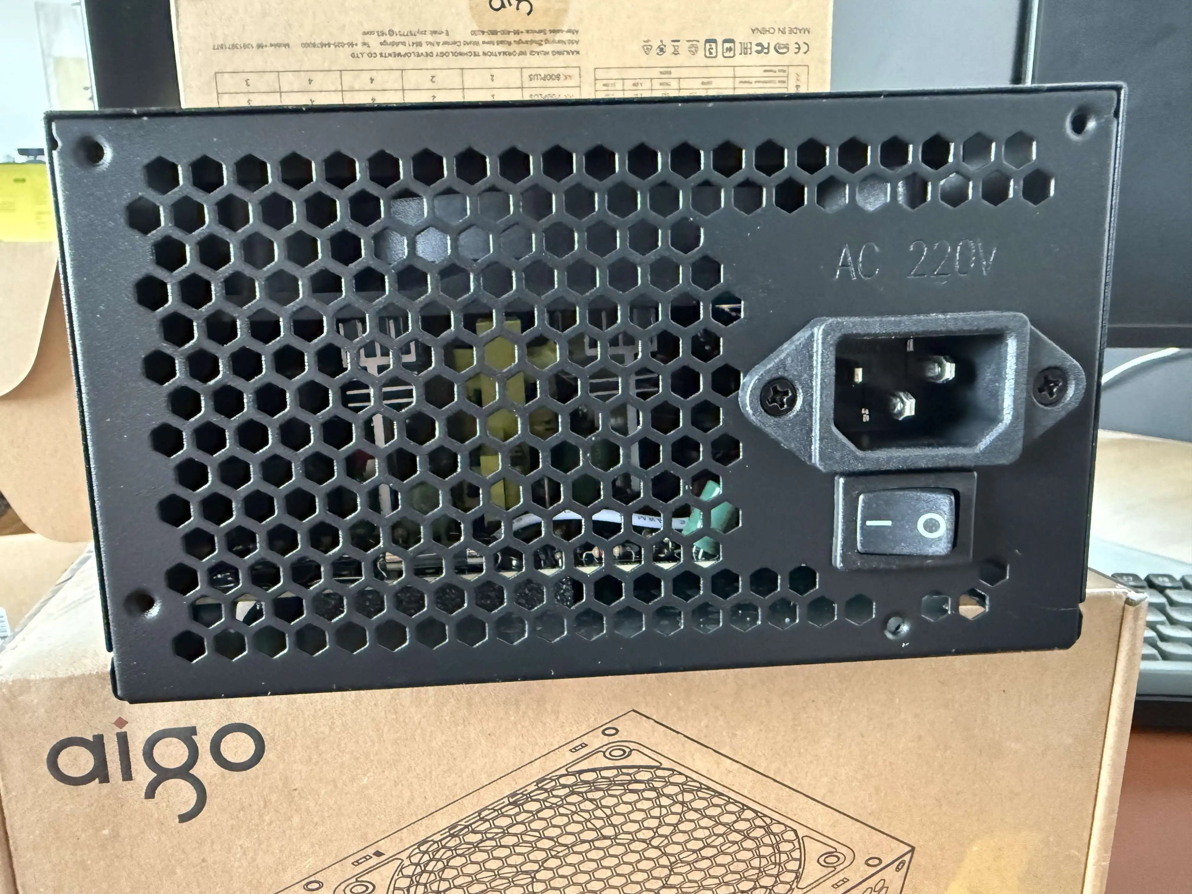 Aigo AK PC Power Supply Unit Gaming 500W-1000W 120mm RGB Fan ATX Desktop Computer PSU for BTC Mining - Non-Modular 20+4Pin